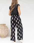 Bee Maddison Bonnie Pant