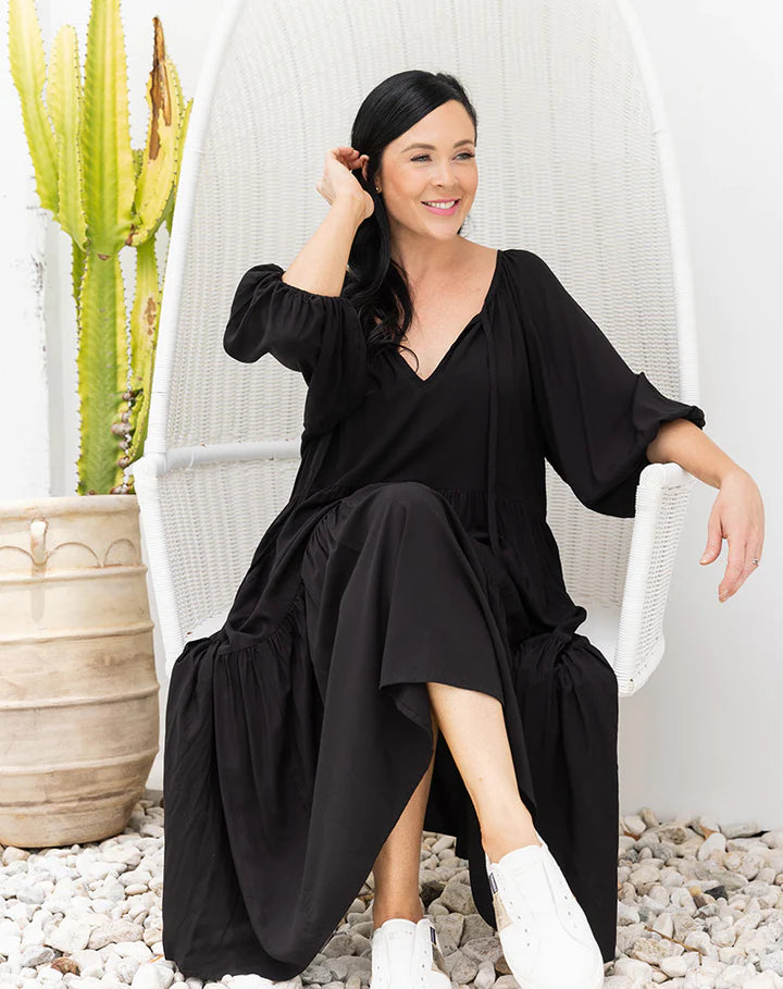 Bee Maddison Jackson Maxi Dress Black